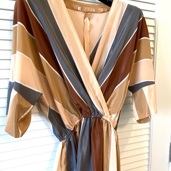 Vintage striped wrap front midi dress - Picture 2 of 13